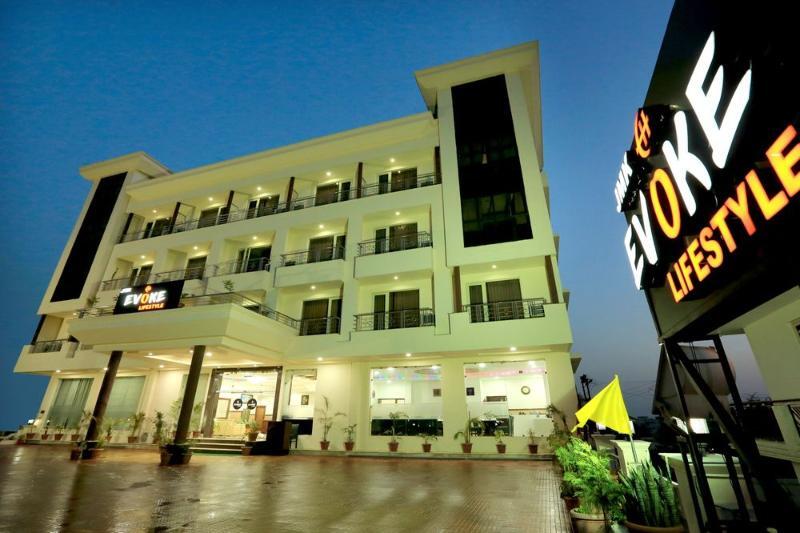 Evoke Lifestyle, Delhi Otel Yeni Delhi Dış mekan fotoğraf
